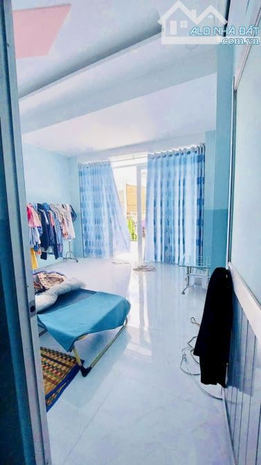 F. CỘNG HOÀ P.15 TÂN BÌNH – 76M² – 2 TẦNG – GIÁ 5.4 TỶ – GẦN SÂN BAY  ✨ Diện tích: 76m² 💰 - 1