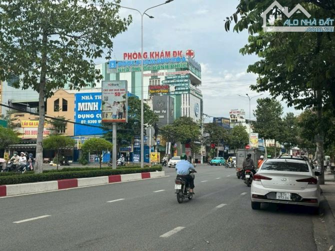 BĐS dòng tiền 1,4 tỷ/năm. Mặt tiền gần 1000m² Đồng Khởi gần Amata Biên Hoà. Sổ thổ cư. - 1