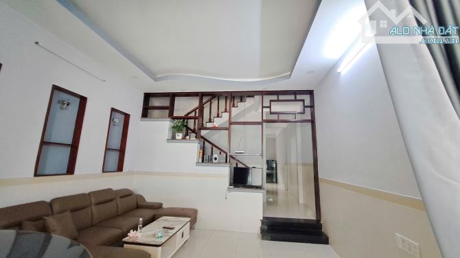 siêu phẩm nhà phố 2 tầng, mặt tiền gò găng, giá chỉ 4,3 tỉ - 1