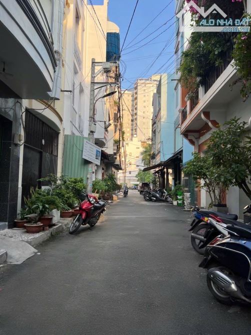 Quận Tân Phú-Nhà đẹp-Hẻm ô tô 5M-Tiện KD-Sát MT Nguyễn Sơn-P.Phú Thạnh-82m2-4x21-2tầng-4PN - 1