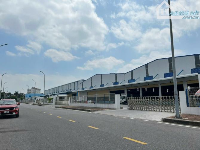 Cho thuê kho KCN Đài Tư, Long Biên, HN. DT 7500m2, cao 12m có PCCC tự động. Giá 110k/m/th - 1