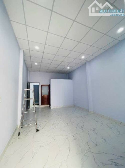 Quận Tân Bình-Nhà đẹp-Hẻm ô tô 5M-Giáp Q10, Q3-Cách Mạng Tháng Tám-P5-60m2-4x15-2tầng - 1