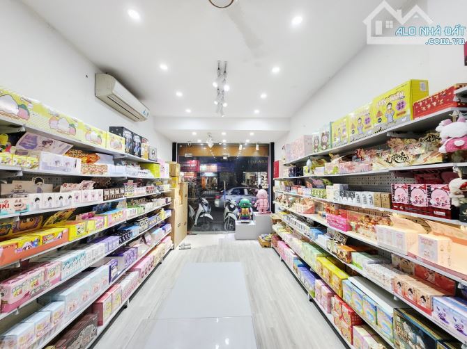 Bán nhà mặt phố Tôn ĐứcThắng Đống Đa, vỉa hè rộng, khinh doanh đỉnh,35m,6T,MT4m, chỉ 27 tỷ - 1