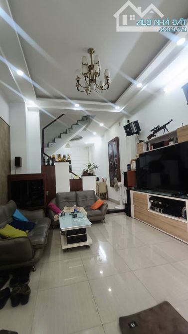 BÁN NHÀ ĐƯỜNG KINH DƯƠNG VƯƠNG / CXPLA,QUẬN 6 (4 x 13 x 3 TẦNG) 5.9 TỶ TL - 1