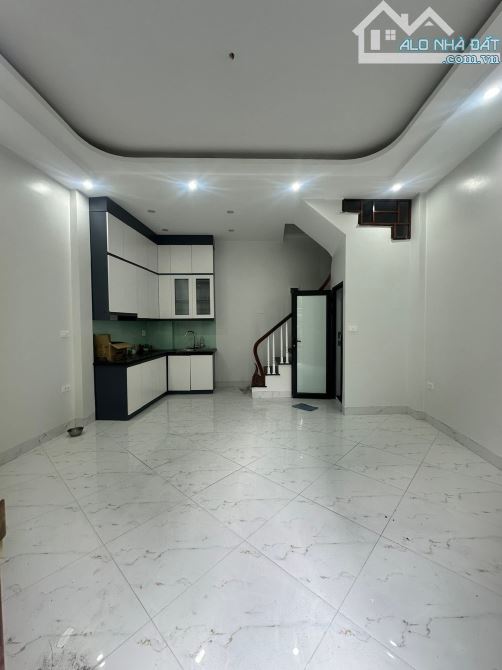 Hiếm Bán -  Xây Mới - Bạch Mai - Hai Bà Trưng - Dt :30m2/5tầng/4,9mMT*nhỉnh 5 tỷ - 1
