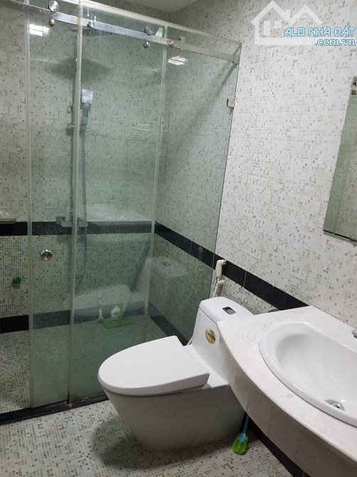 Cho thuê nhà Khuất Duy Tiến – Thanh Xuân DT 52m x 5 tầng, ôtô đỗ, nở hậu, giá 24tr/th - 1