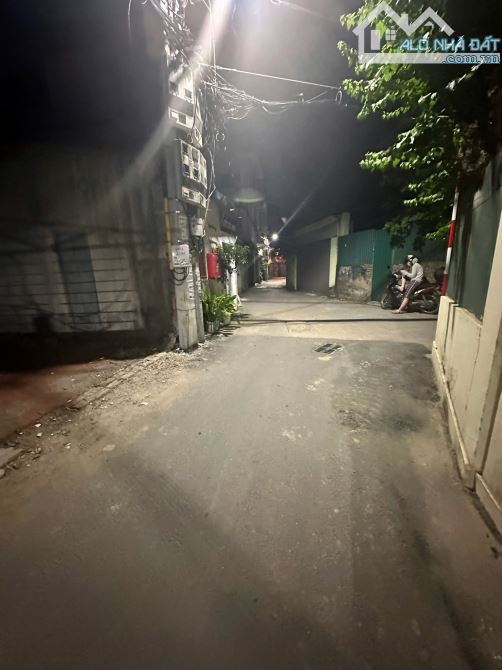 Bán đất thượng thanh, 165m2 oto vào, chia đôi được - 1