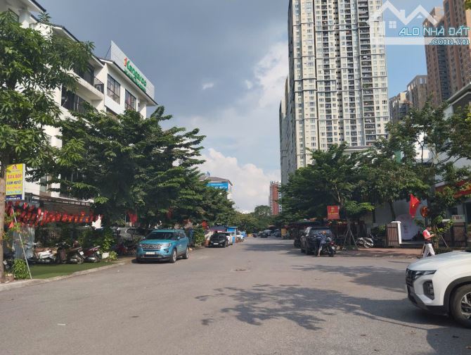 BÁN NHÀ LÔ GÓC 6 TẦNG HOÀNG THÀNH MỖ LAO – TRỤC CHÍNH NGUYỄN VĂN LỘC VIEW HỒ KINH DOANH - 1