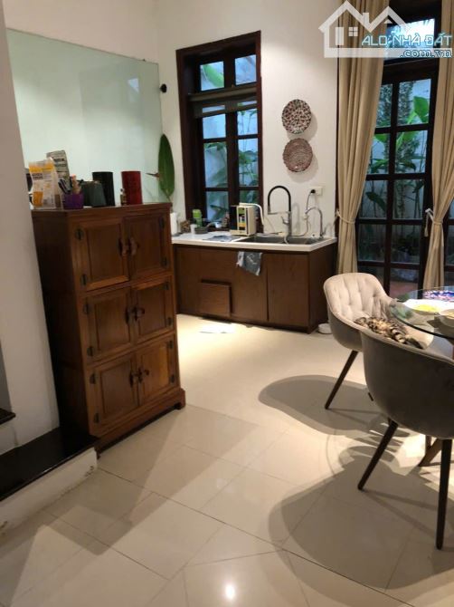 Bán biệt thự C1 Ciputra  Tây Hồ, Hà Nội - 1