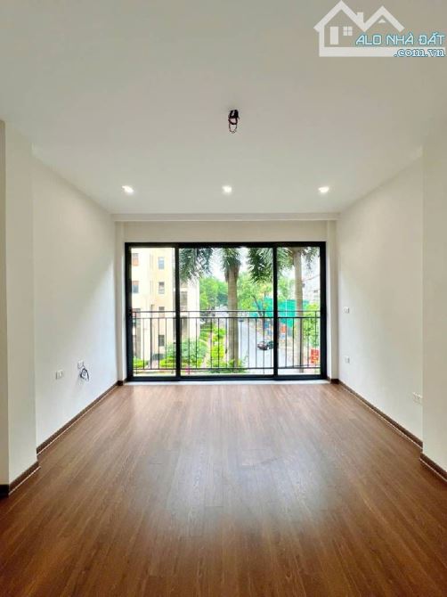 VŨ HỮU THANH XUÂN - OTO TRÁNH - KINH DOANH - VĂN PHÒNG - 2 MẶT NGÕ  - VIEW THOÁNG VĨNH VIỄ - 1