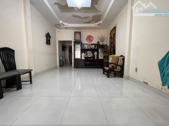Bán mặt tiền đường số Đỗ Xuân Hợp - PLB - 1