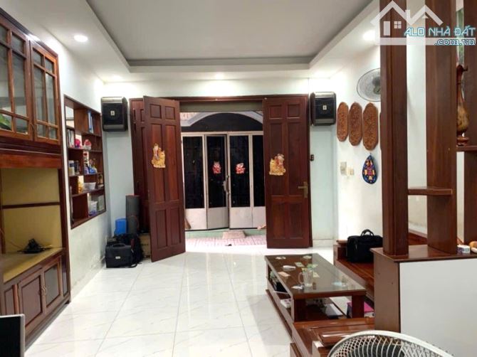 Hiếm! Bán Nhà 2 tầng sổ hồng riêng Thủ Đức – 68m², sát mặt tiền QL13 – chỉ 3.9 tỷ - 1