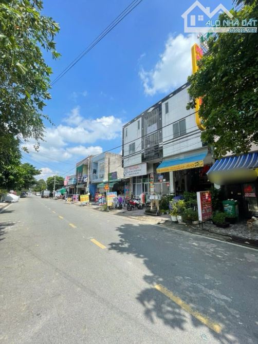 10Tỷ TL🔥Bán Khách Sạn Hoàn Công 1Trệt 2Lầu 150m2 KDC Việt Sing, P.Thuận Giao, Tp.Thuận An - 1