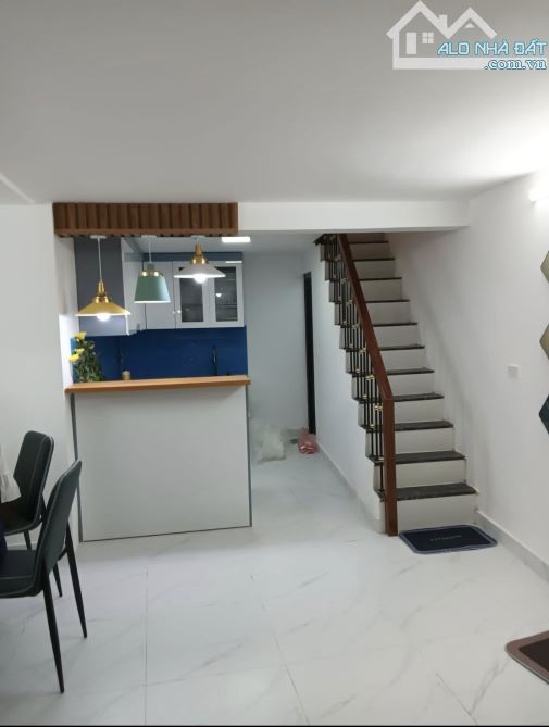 NHÀ ĐẸP PHỐ NGUYỄN CHÍNH : 34M / 4 TẦNG / 3 PHÒNG NGỦ / GIÁ 5,8 TỶ - 1