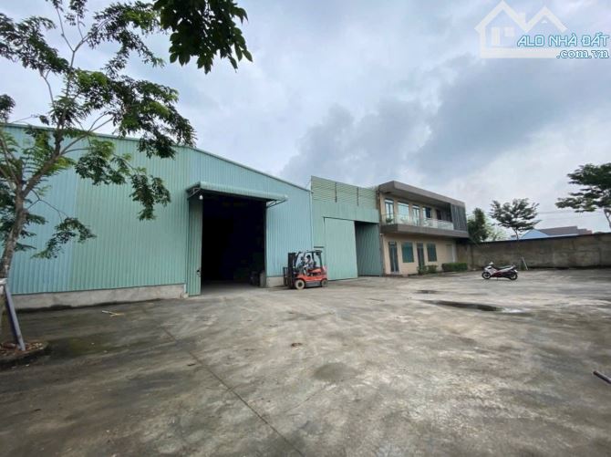 XT533 Cho thuê cưởng MT gần 2000m2 Thiện Tân Vĩnh Cửu ĐN - 1