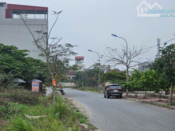 Bán lô góc vườn hoa  chu mẫu 2 vân dương kcn quế võ 89m2 mat 4.9m giá 6,6 tỷ - 1