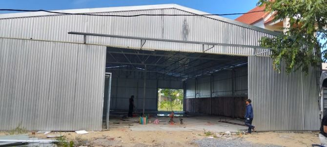 Cho thuê kho 350m2 đường 7,5 ngay sát FPT - ngang 16m bao rộng , bao thoáng - 1