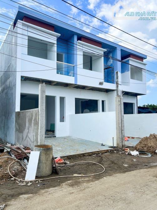 SIÊU PHẨM NHÀ LẦU - 4.2×19 - 700 TRIỆU VÀO Ở NGAY!!! - 1