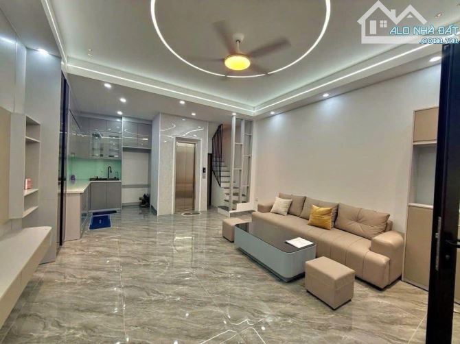 💖 7 tỷ 5 – Lô góc cực đẹp, thang máy ❤️ Nhà xây chắc chắn, phòng sáng thoáng, cửa sổ đầy - 1