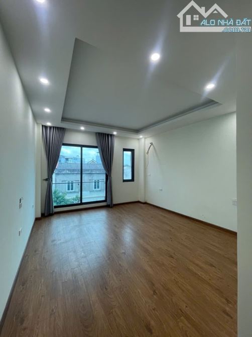Nguyễn Van Linh - Gần BIG C-AEON - 5 TẦNG - 1 NHÀ RA Ô TÔ TRÁNH - 69.1m chỉ 6 Tỷ - 1