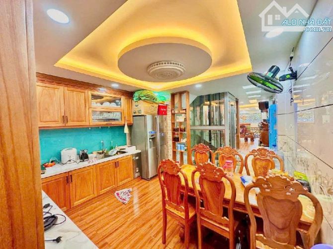 🏡 Bán nhà mặt tiền – P14, Gò Vấp - 1