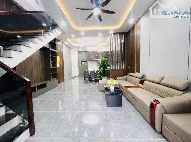 BÁN NHÀ 1 TRỆT 1 LẦU - SỔ RIÊNG THỔ CƯ  CUỐI ĐƯỜNG ĐỒNG KHỞI CHỈ 600 TRIỆU SỞ HỮU NGAY - 1