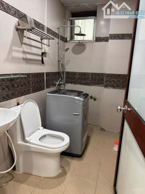 Phòng trọ khu hồ Linh Đàm-Hoàng Mai giá từ 3tr-4,2tr,Sạch sẽ,an ninh, tiện lợi, giá hợp lý