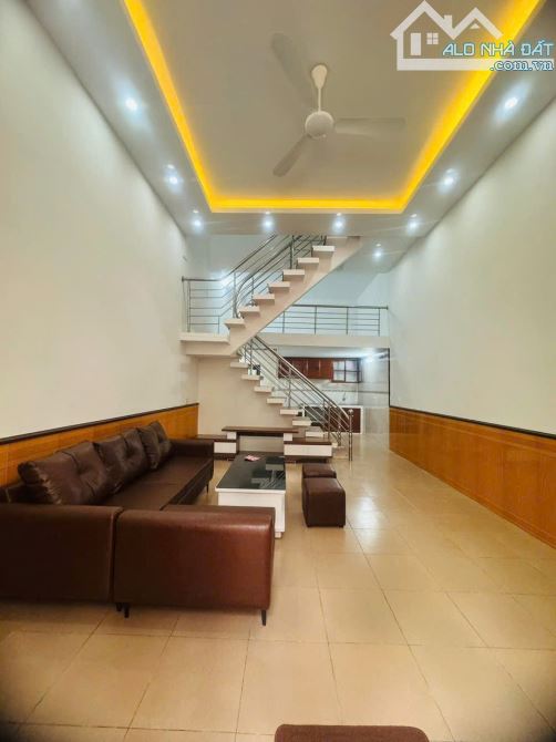 Cần Bán nhà 3 tầng Mặt phố Đoàn Thị Điểm, phường Hải Dương, Tp Hải Phòng - 1