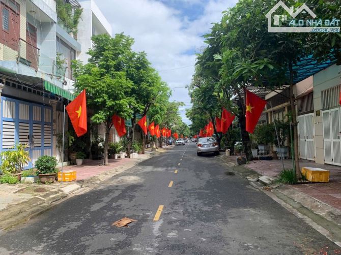 Bán đất đường Nguyễn Khang, dt:95m2(5x19m) hướng đông, gần Hà Huy Tập - 4