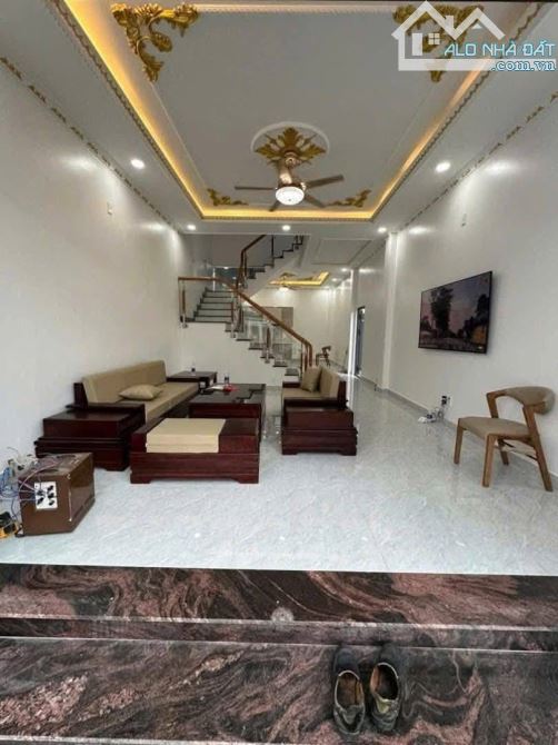 Nhà Góc 2 Mặt Tiền – 1 Trệt 2 Lầu, Kiểu Dáng Hiện Đại – Trung Tâm Đông Hòa Chỉ 6,2 Tỷ - 1