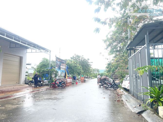 Bá.n cặp nền 180m2 đường B7 KDC Phú An, phường Hưng Phú, TP. Cần Thơ. DT 180m2, giá 4.8 tỷ - 1