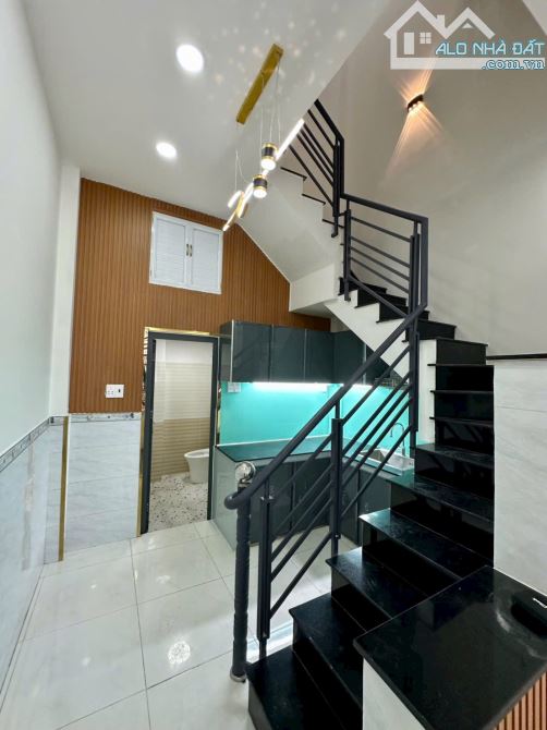 Bán Nhà 3 Tầng, P6 Quận 8, Hẻm 4,5m, DT: 3,5*11 - Nở Hậu, 4PN, Không QH, Giá 4,xTỷ - 1