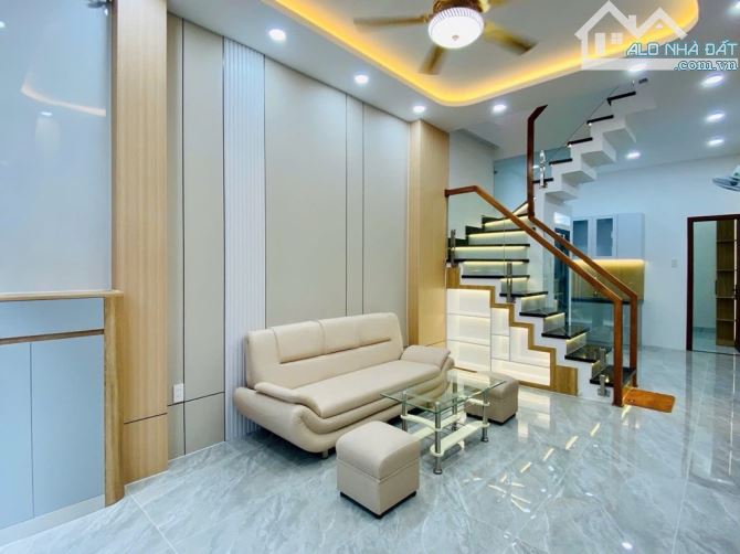 NHÀ ĐẸP QUANG TRUNG – P. THÔNG TÂY HỘI 	•	Diện tích: 42m² (3.5m x 12m) 	• - 1