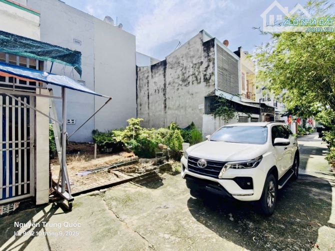 PHÚ HỮU - ĐẤT ĐẸP VUÔNG A4 PHÂN LÔ 51m2 GIÁ 3 TỶ 1 - 1