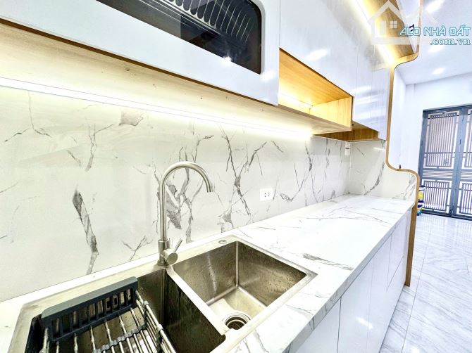 Nhà đẹp Mai Động 30/33m2 6 tầng 4 ngủ MT4m, 7 tỷ 8 có TL. - 1