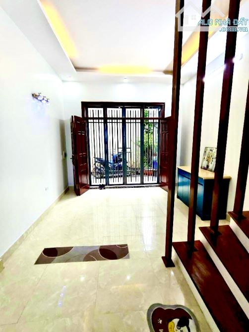 NGÕ TRƯỚC NHÀ RỘNG THÊNH THANG - 4 NGỦ THỪA CÔNG NĂNG - LÔ GÓC   Thịnh Lệt : 40m - 5 tầng - 1