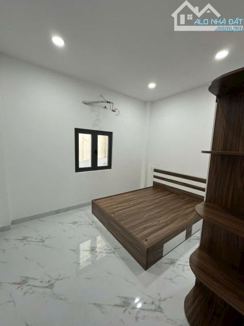 TỈNH LỘ 10, GẦN TÊN LỮA, 70m2[5×14] , 4 Tầng, gần MT khu Tên Lửa,nhỉnh 5. tỷ - 1