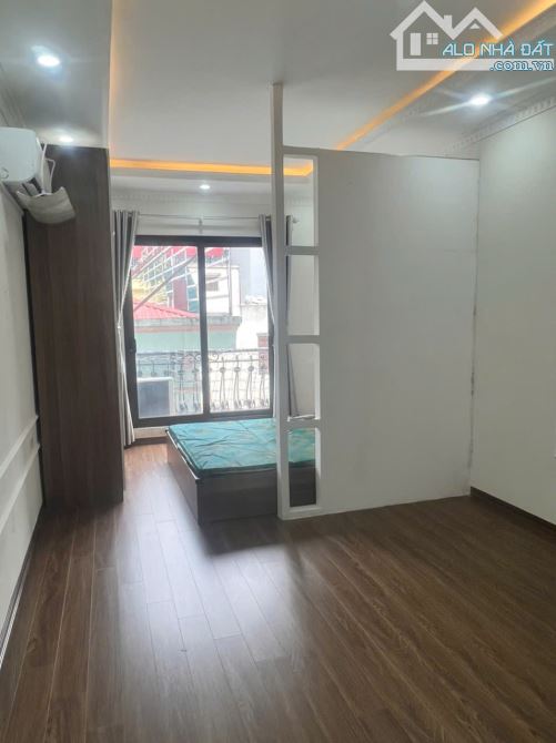 Cho thuê Ccmn 1PK 1PN rộng đẹp thoáng ngõ 72 Giáp Nhất, Ngã Tư Sở - 1
