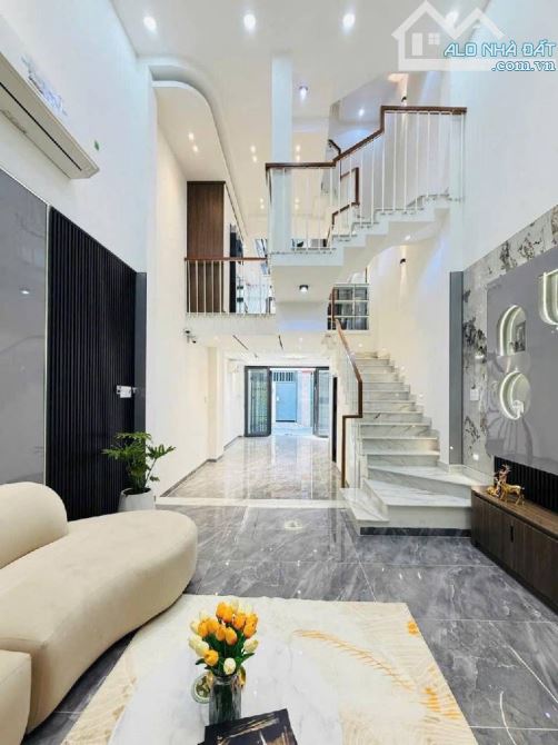SIÊU PHẨM 5 TẦNG – 50M² – HXH VÀO NHÀ – FULL NỘI THẤT CAO CẤP – SỔ VUÔNG A4 – - 1
