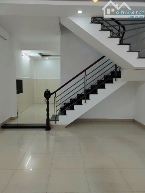 NHÀ ĐẸP TRƯỜNG CHINH – NGANG 5M – 3 TẦNG KIÊN CỐ – HẺM XE HƠI – GIÁ NHỈNH 6 TỈ (TL) - 1