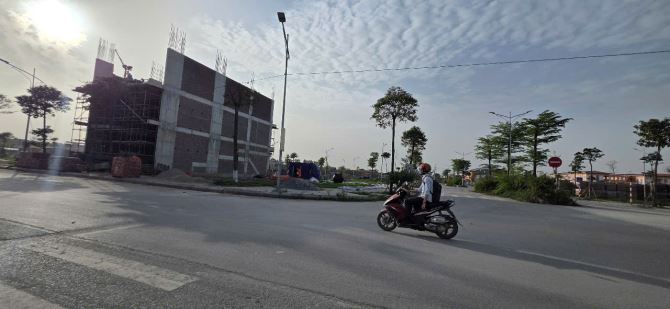 Bán nhanh lô đất LK Thụy Lâm, Đông Anh: DT 87.5M, MT 5, Phân lô, Vỉa hè, Giá đẹp, đầu tư! - 1