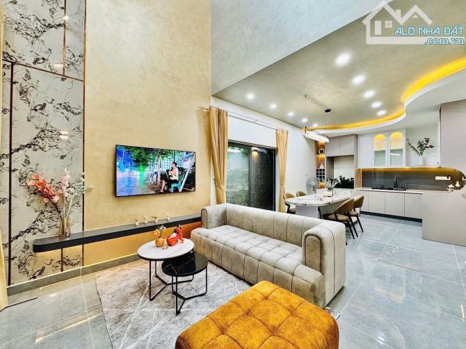 UỲNH VĂN BÁNH • TRẦN HUY LIỆU • NHÀ ĐẸP 3 TẦNG • 61m2 • 3PN 4WC • SÂN ĐỂ XE RIÊNG BIỆT - 1