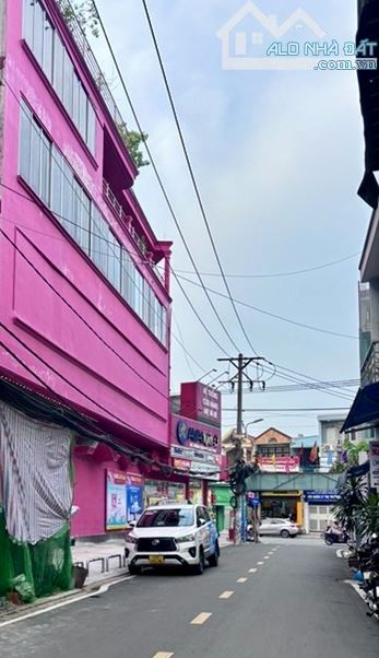 ĐẤT 171M2 NGANG 9M - XE HƠI THÔNG - TẶNG GPXD 8 TẦNG - NGAY NAM LONG, LÝ PHỤC MAN - 1