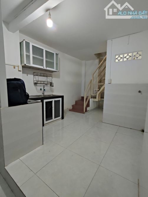 Bán nhà đẹp 4 tầng Nhiêu Tứ Phú Nhuận, khu Phan Xích Long giá nhỉnh 4 tỷ - 1