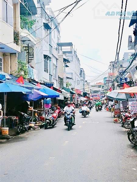 Hàng hiếm P.26 Hẻm xe hơi giá chỉ 109tr/m2 - Bán đất tặng nhà 2 tầng 75m2 - Giáp P.25 - 1