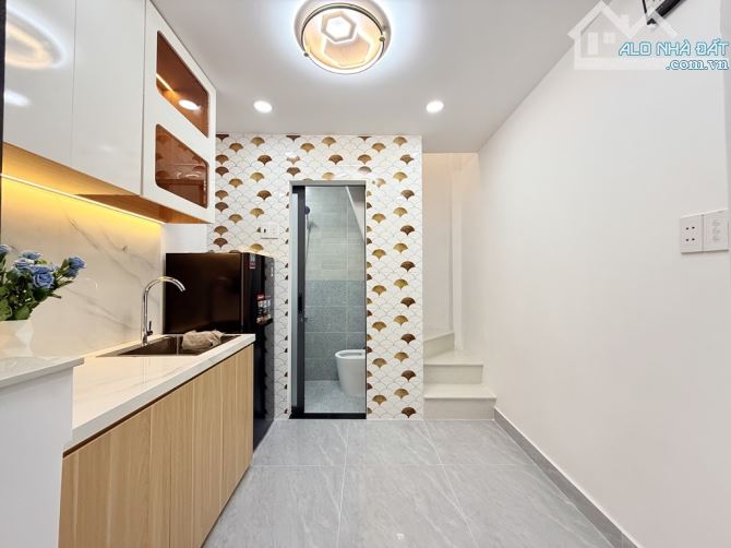 Bán nhà Lê Văn Duyệt Bình Thạnh, full nội thất xịn sò, sổ đẹp, nhích 2 tỷ - 1
