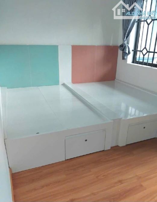 BÁN NHÀ GẦN MẶT TIỀN ĐƯỜNG LÊ VĂN KHƯƠNG - HẺM OTO, 2 SẸC DỄ TÌM - DÂN TRÍ TỐT - 2 TẦNG - - 1