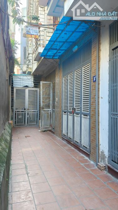 Nhà 6 tầng giá rẻ phố Đặng Xuân Bảng - 1