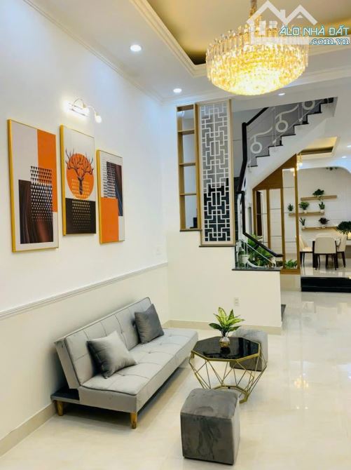 NHÀ ĐẸP ,SẴN NỘI THẤT! HXH 8M ĐƯỜNG Yên Thế-DT:4,69x18m- 3 Tầng- Giá chỉ 14 tỷ tl- p2, Tân - 1