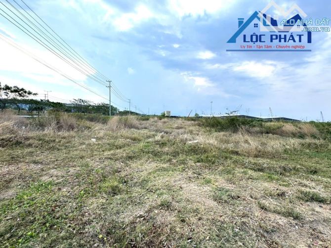 Bán đất SKK xây dựng xưởng 10.000m2 giá chỉ 36,2 tỷ. KCN Bà Rịa Vũng Tàu - 1